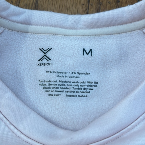 Xersion pink sweatshirt in pale pink in size large. - Picture 3 of 3